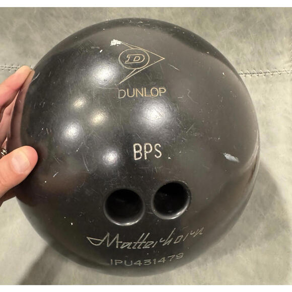 Vintage Dunlop Matterhorn Bowling Ball (14.4 lbs) with Leather Bag - Picture 5 of 15